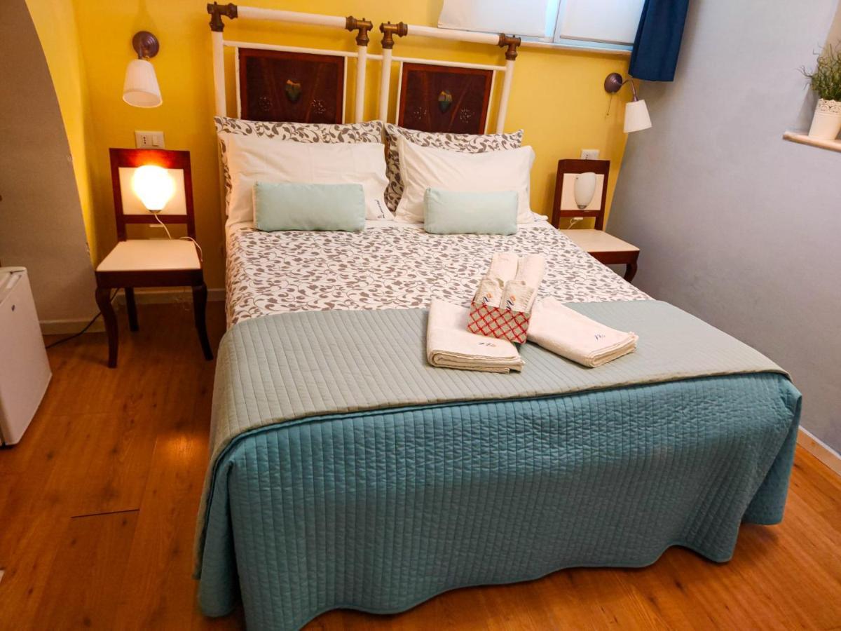 Nari Bed&Breakfast Gaeta Eksteriør bilde