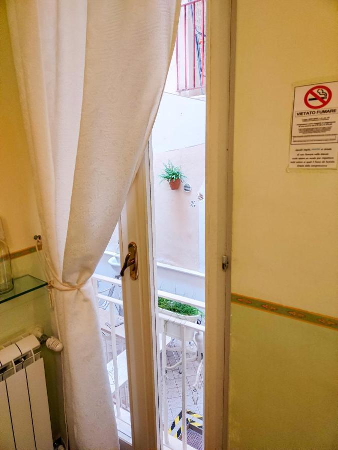 Nari Bed&Breakfast Gaeta Eksteriør bilde
